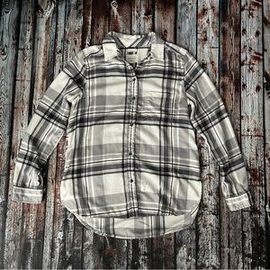 American Eagle Gray Plaid Flannel Button Down Top